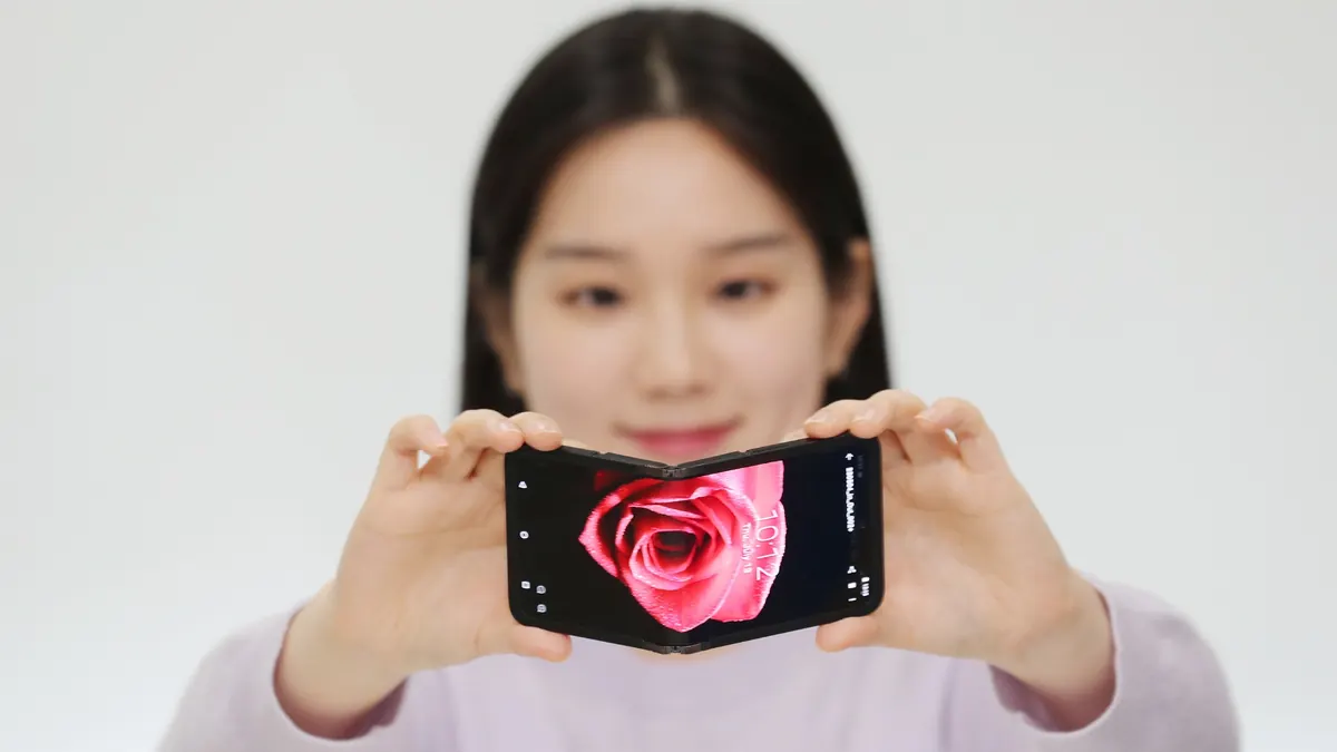 Samsungův rolovací telefon se možná konečně blíží realitě